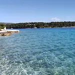 Linda Appartamento Milna (Brac)