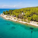 Linda * Milna (Brac)